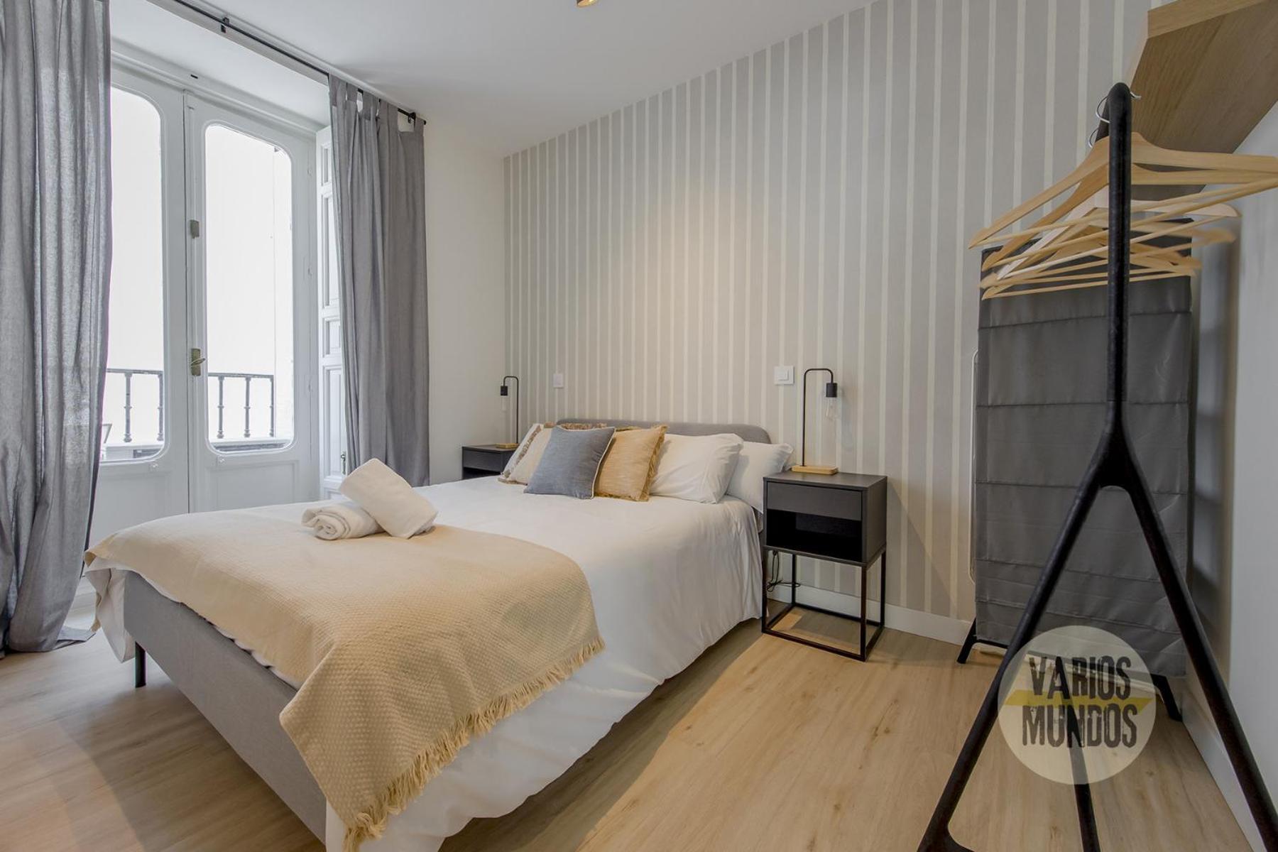 Spacious New Aparment Para 8Pax En La Plaza De Tirso E1 Madrid Extérieur photo
