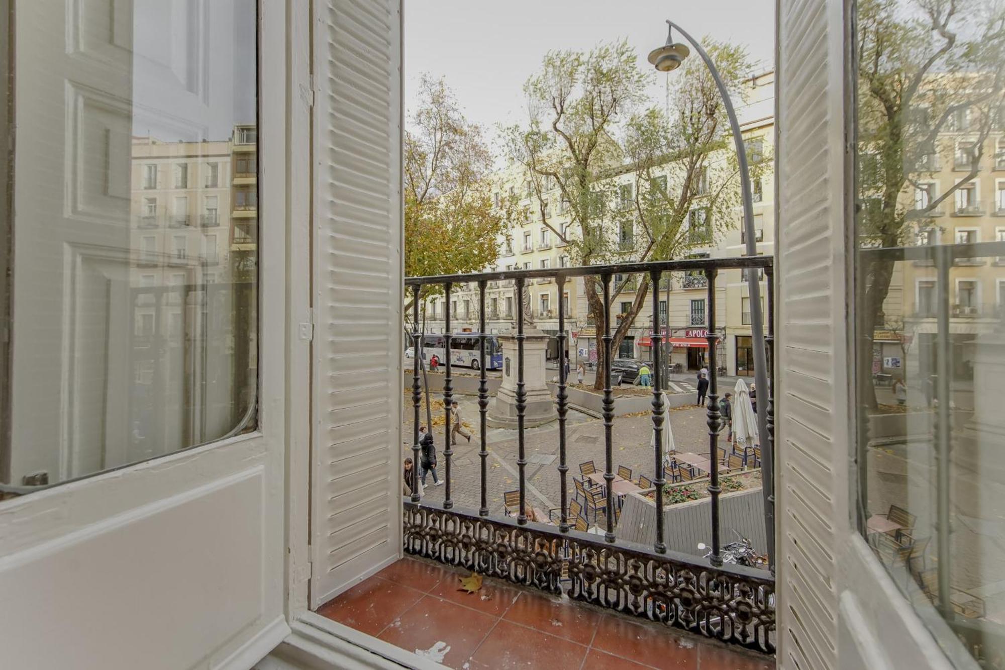 Spacious New Aparment Para 8Pax En La Plaza De Tirso E1 Madrid Extérieur photo