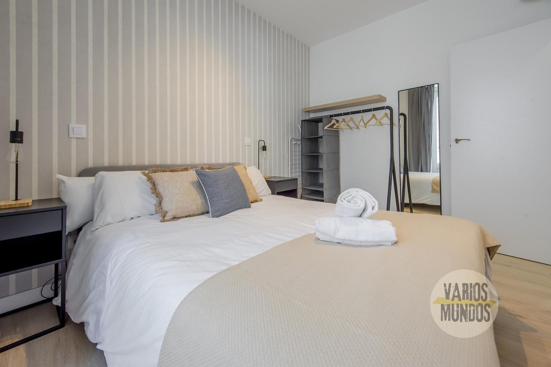 Spacious New Aparment Para 8Pax En La Plaza De Tirso E1 Madrid Extérieur photo